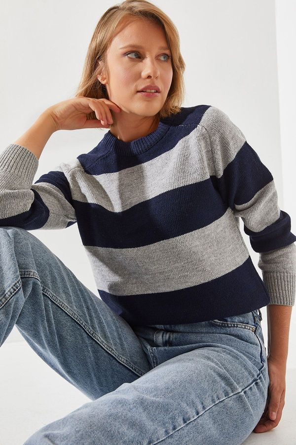 Bianco Lucci Bianco Lucci Women's Striped Sweater Raglan