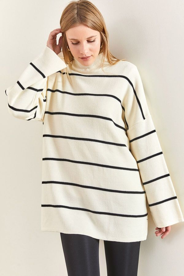 Bianco Lucci Bianco Lucci Women's Turtleneck Striped Oversize Knitwear Sweater