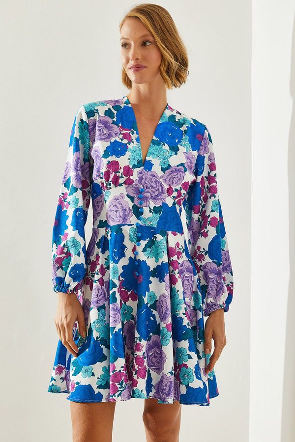 Bianco Lucci Bianco Lucci Women's V-Neck Button Detailed Floral Patterned Dress 21400