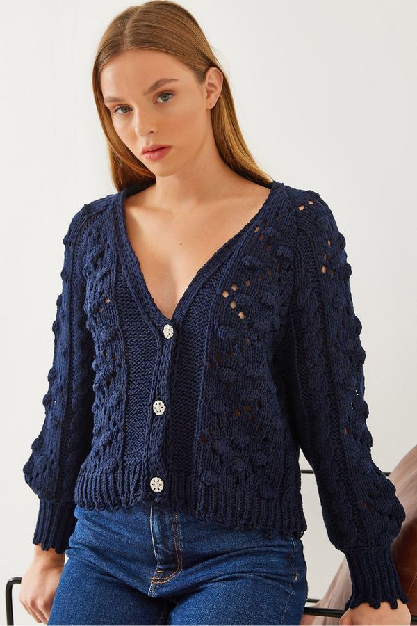 Bianco Lucci Bianco Lucci Women's V-Neck Pompom Three-Button Knitted Cardigan