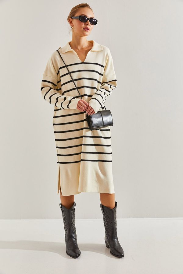 Bianco Lucci Bianco Lucci Women's V-Neck Striped Knitwear Dress with Side Slits