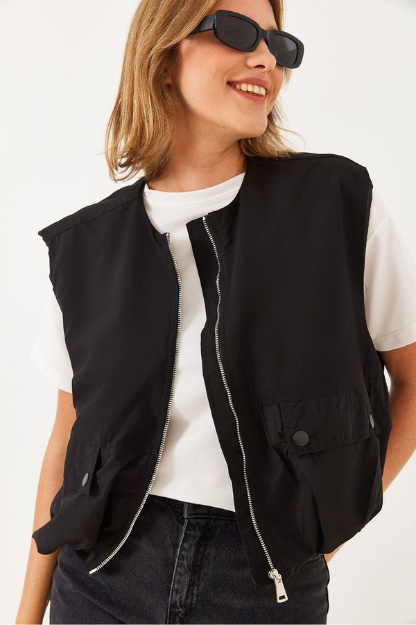 Bianco Lucci Bianco Lucci Women's Voluminous Oversize Vest