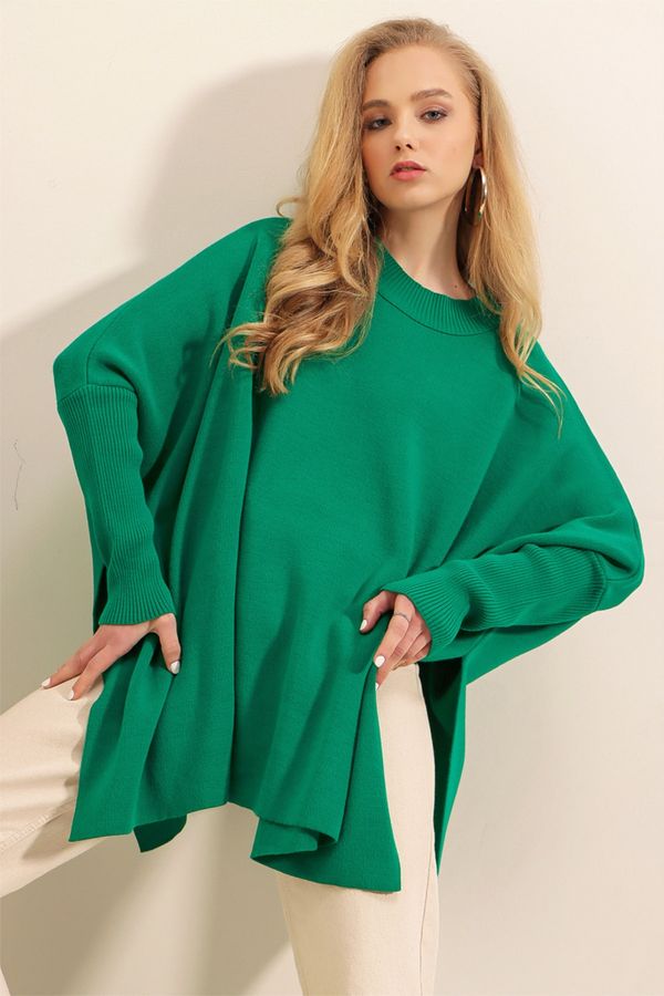 Bigdart Bigdart 15783 Slit Poncho Sweater - Green