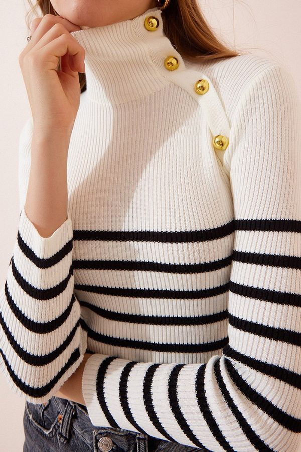 Bigdart Bigdart 15818 Buttoned Striped Sweater - White