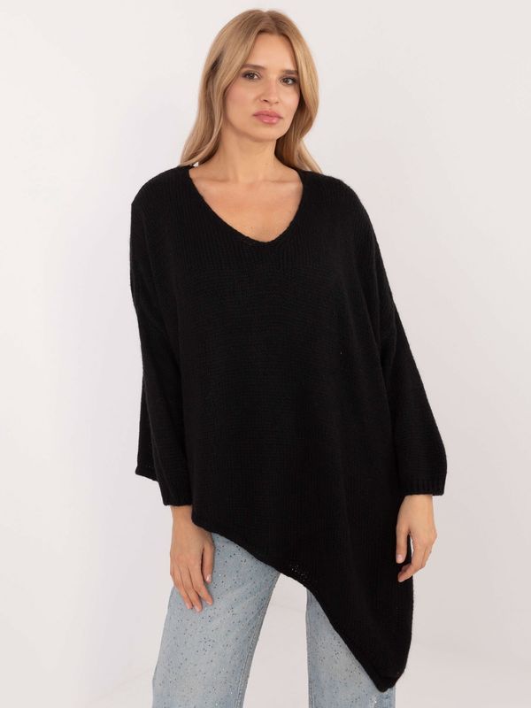 Fashionhunters Black asymmetric sweater with neckline OCH BELLA