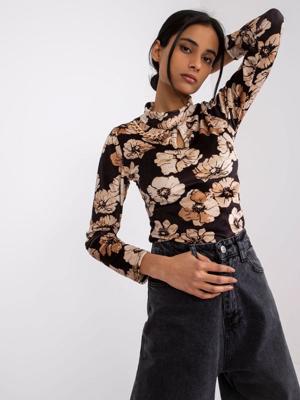 Fashionhunters Black-beige floral velour blouse Skyler