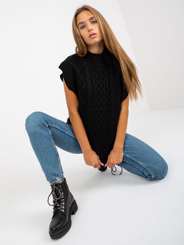 Fashionhunters Black, knitted vest with braids SUBLEVEL