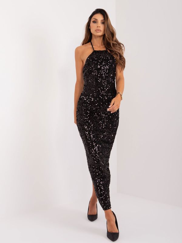 Fashionhunters Black maxi evening dress with sequins