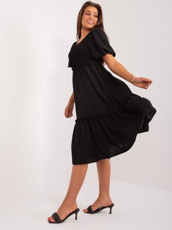 Fashionhunters Black midi dress with puff sleeves