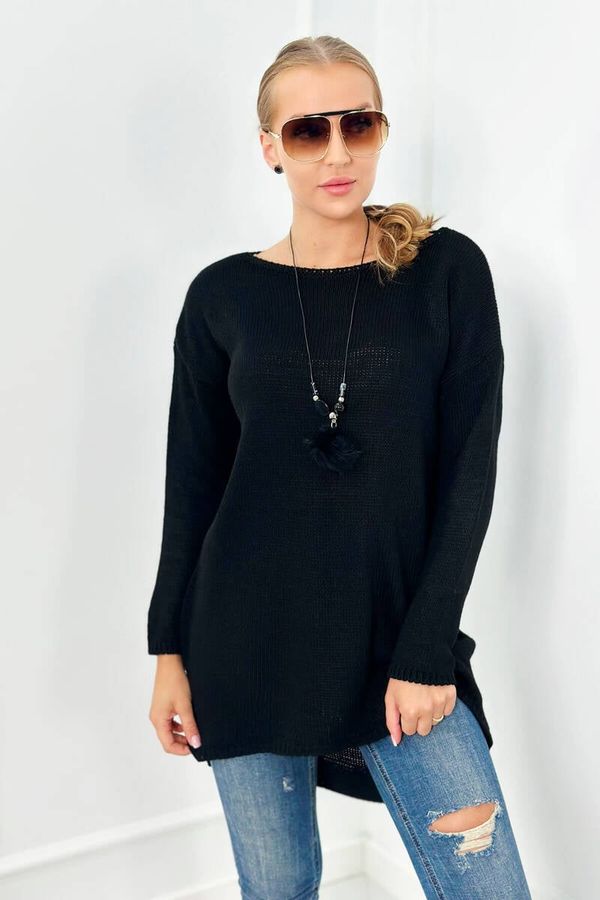 Kesi Black sweater with necklace