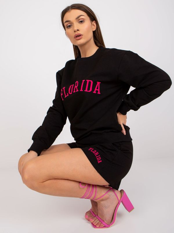 Fashionhunters Black sweatshirt with a hoodie with a round neckline