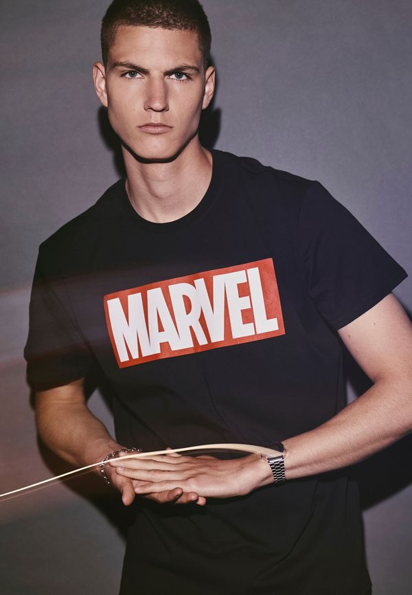 Merchcode Black T-shirt with Marvel logo