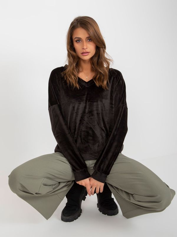 Fashionhunters Black velour sweatshirt with neckline