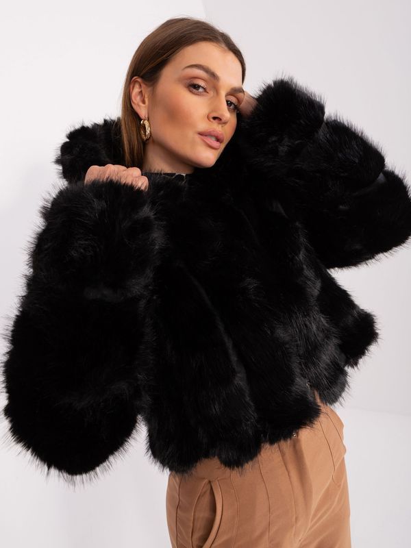Fashionhunters Black women's demi-season jacket with eco fur