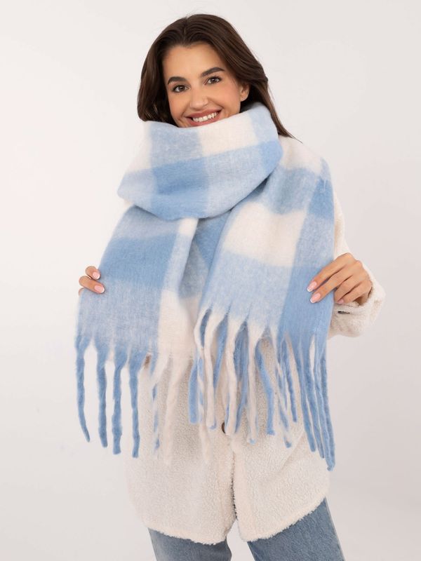 Fashionhunters Blue and ecru long winter scarf