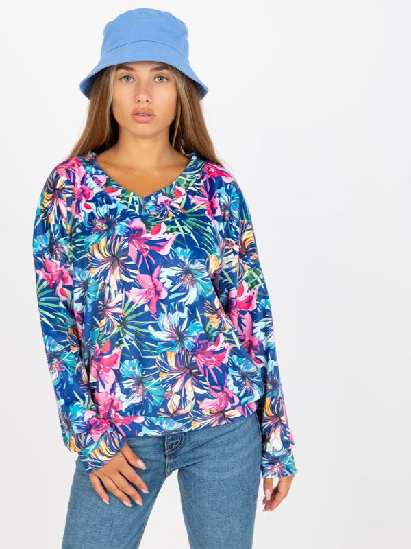 Fashionhunters Blue velvet blouse with print and neckline V RUE PARIS