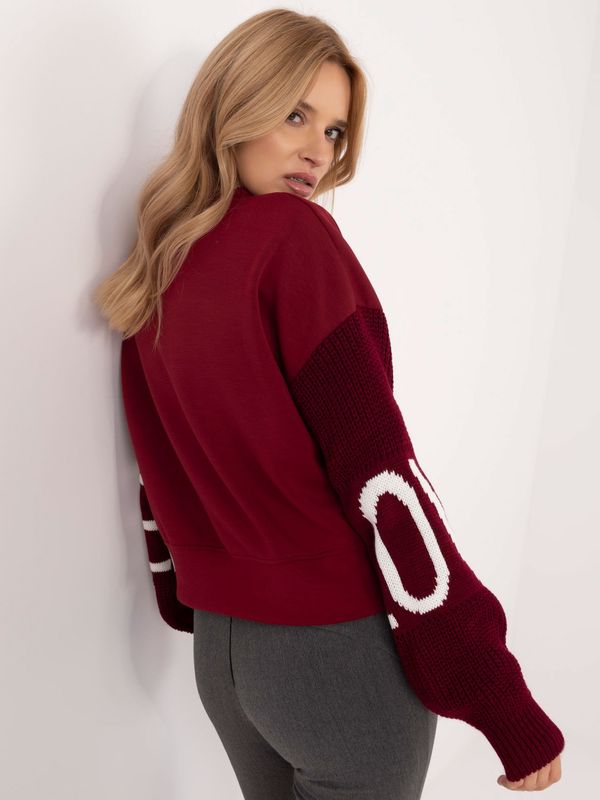 Fashionhunters Burgundy sweatshirt without hood with inscriptions on the sleeves