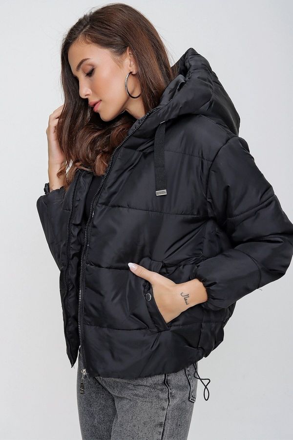By Saygı By Saygı Women's Black Inflatable Coat with Elastic Waist, Pocket and Lined Hooded