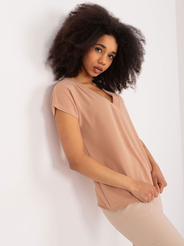 Fashionhunters Camel blouse BASIC FEEL GOOD with short sleeves