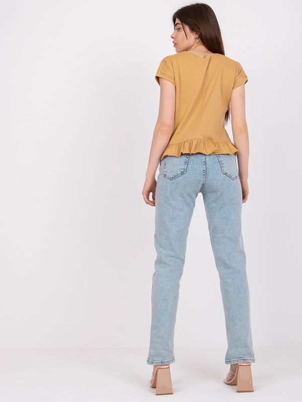 Fashionhunters Camel T-shirt with ruffles by Hierro MAYFLIES