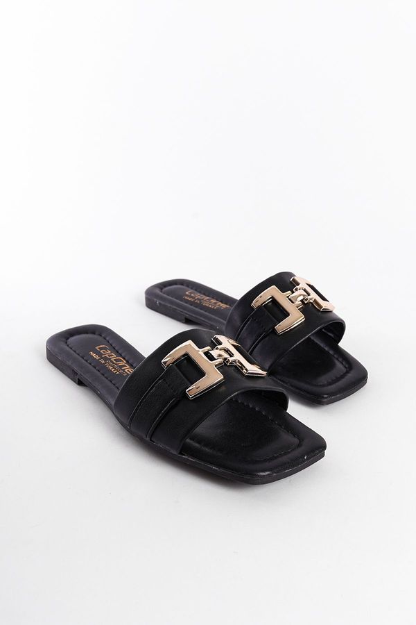 Capone Outfitters Capone Outfitters Buckle Women's Slippers