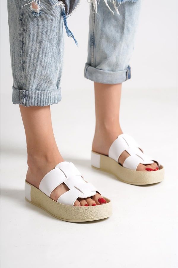 Capone Outfitters Capone Outfitters Capone Gladiator Double Straps Colorful Detailed Wedge Heels White Women's Slippers.