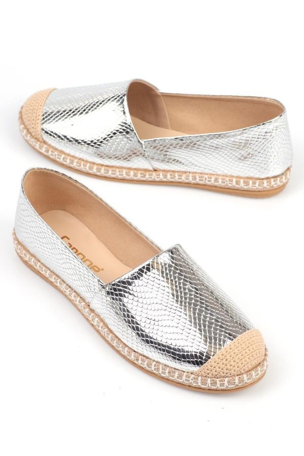 Capone Outfitters Capone Outfitters Capone Silver Women's Espadrille