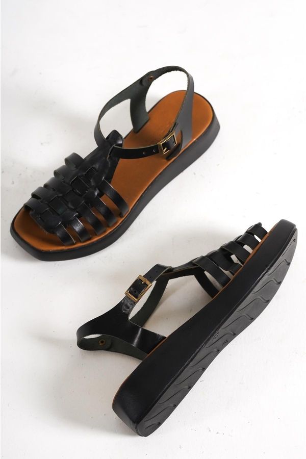 Capone Outfitters Capone Outfitters Capone Women's Flat Toe Gladiator Band Wedge Heels, Women's Leather Sandals.