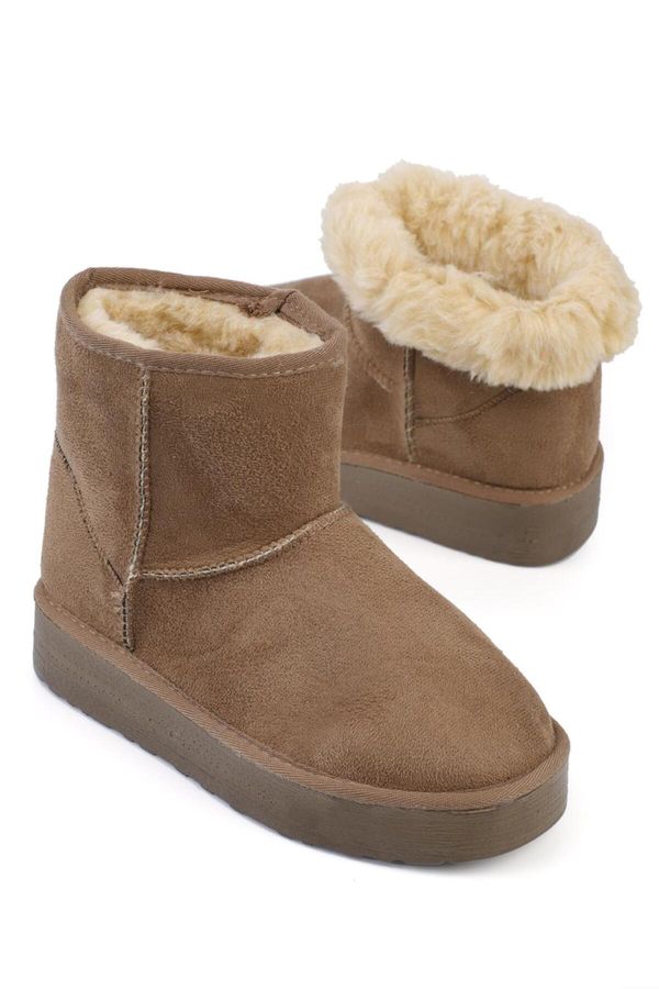 Capone Outfitters Capone Outfitters Capone Women's Sheepskin Mid-Length Boots with Round Toes.