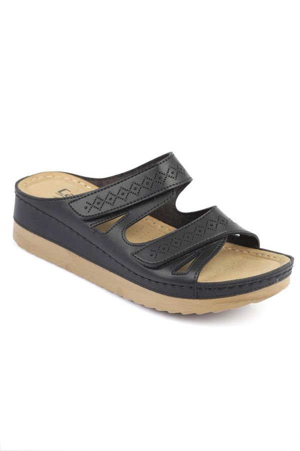 Capone Outfitters Capone Outfitters Capone Z0679 Black Women's Comfort Anatomic Slippers