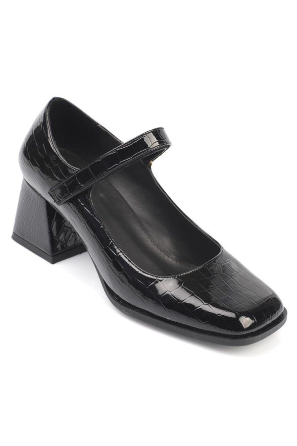 Capone Outfitters Capone Outfitters Flat Toe Mary Jane Women's Shoes