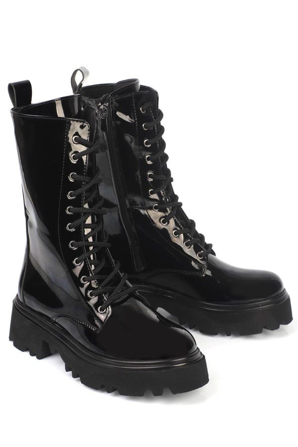 Capone Outfitters Capone Outfitters Round Toe Women's Boots with Zipper and Lace-up Trak Sole.