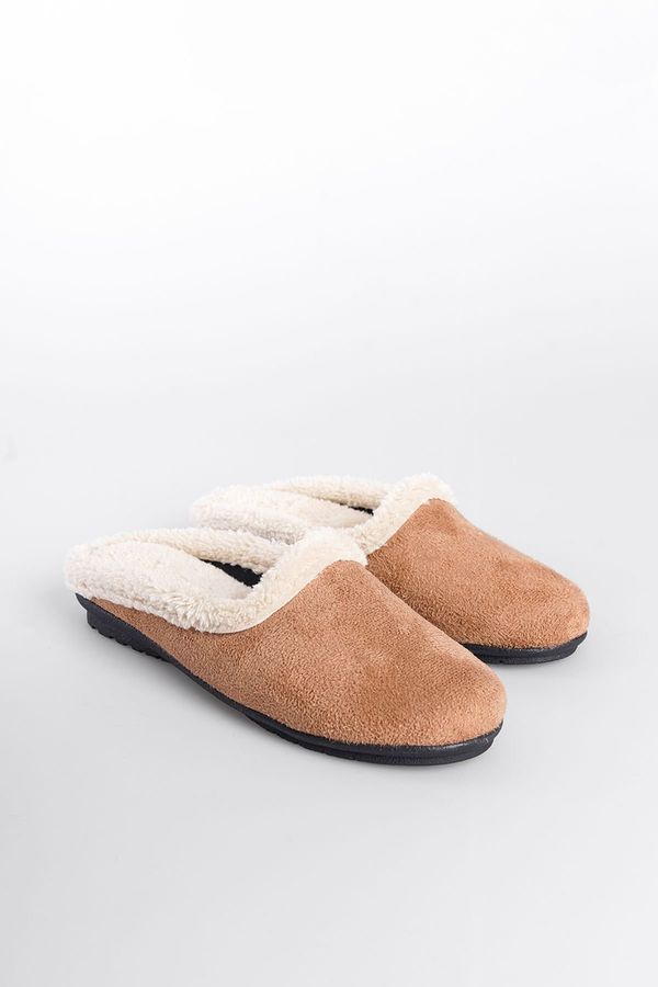 Capone Outfitters Capone Outfitters Women's House Slippers