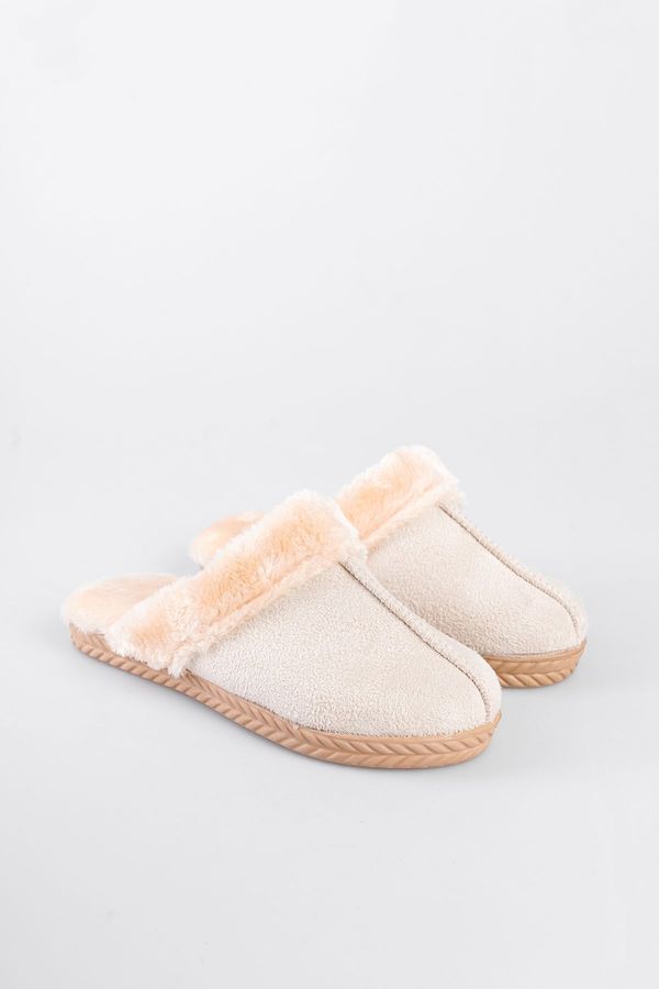 Capone Outfitters Capone Outfitters Women's House Slippers