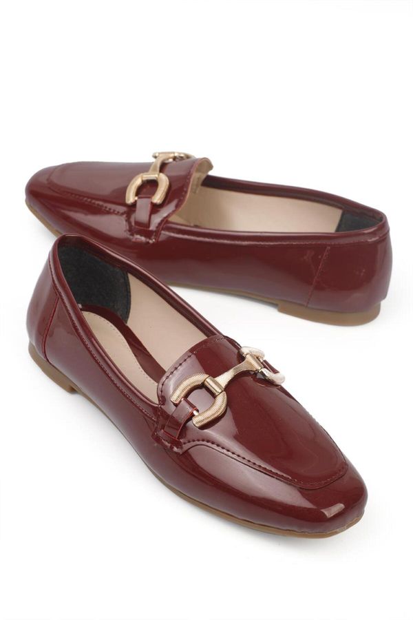 Capone Outfitters Capone Outfitters Women's Loafer with Front Buckle Accessory