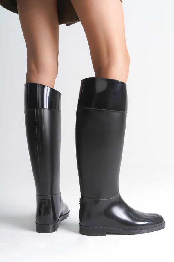 Capone Outfitters Capone Outfitters Women's Rain Boots