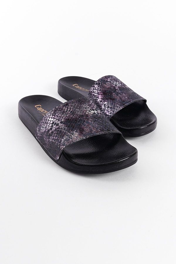 Capone Outfitters Capone Outfitters Women's Slippers