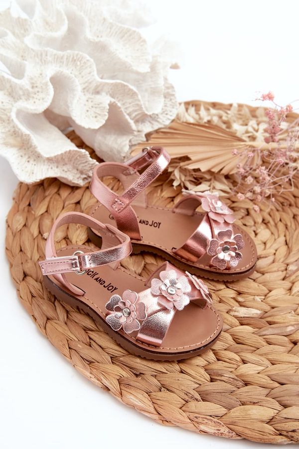 Kesi Children's sandals decorated with flowers and Velcro fastening, pink fagossa