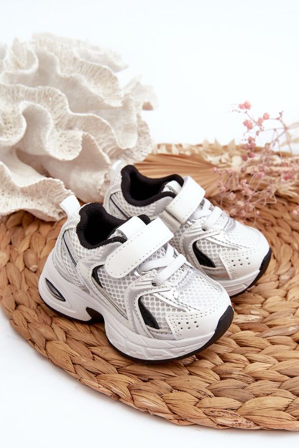 Kesi Children's Velcro Sneakers White and Black Ephona