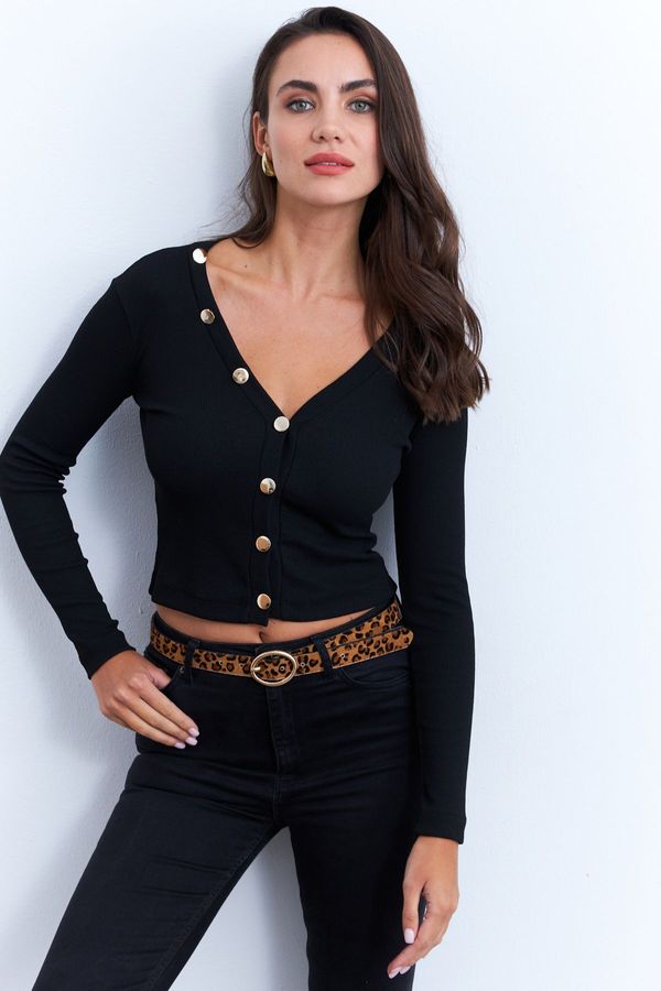 Cool & Sexy Cool & Sexy Women's Black Buttoned Short Cardigan