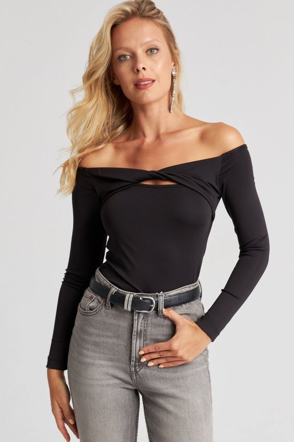 Cool & Sexy Cool & Sexy Women's Black Knotted Front Blouse