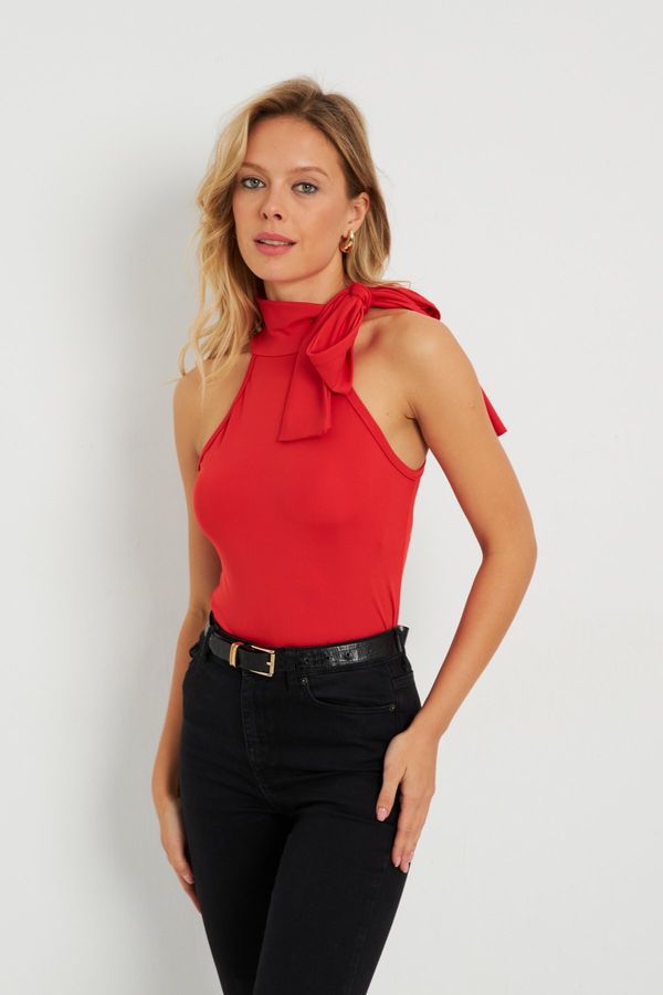 Cool & Sexy Cool & Sexy Women's Bow Crop Blouse Red