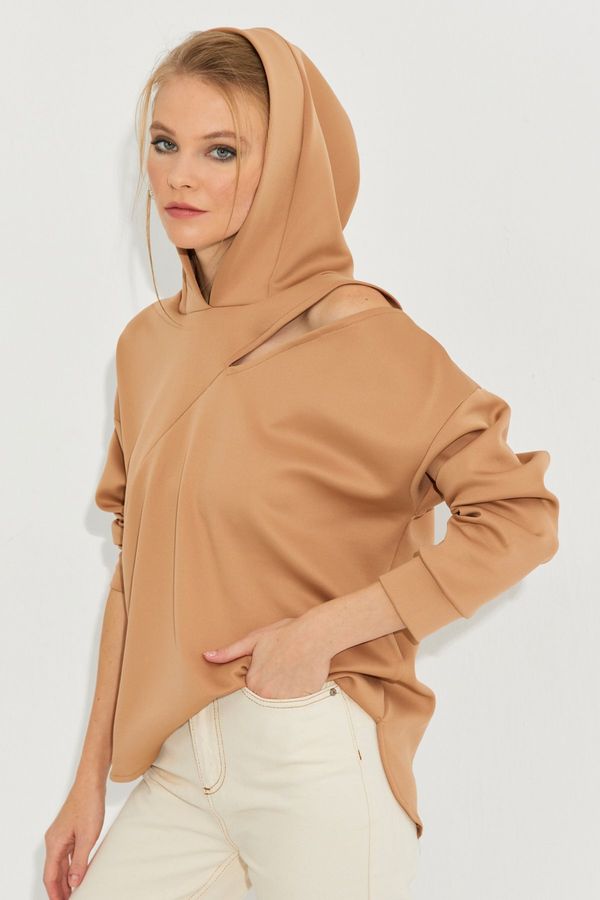 Cool & Sexy Cool & Sexy Women's Camel Window Scuba Sweatshirt