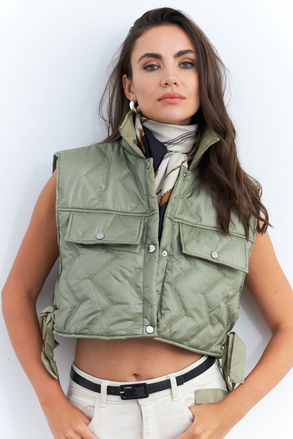Cool & Sexy Cool & Sexy Women's Mint Crop Vest IS808