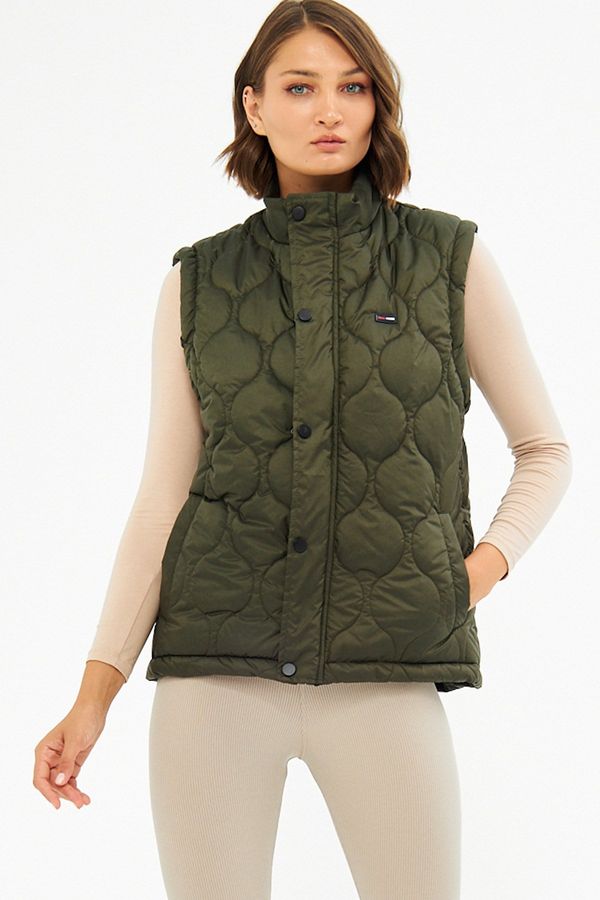 D1fference D1fference Women's Waterproof And Windproof Onion Pattern Quilted Khaki Vest
