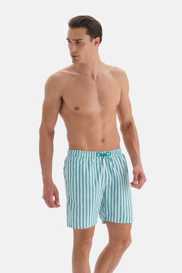 Dagi Dagi Green-White Striped Medium Shorts
