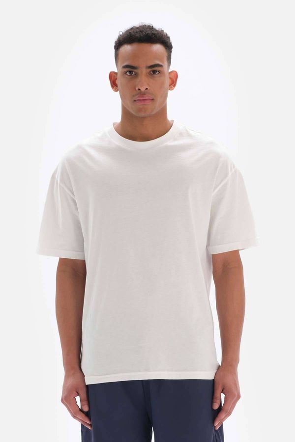 Dagi Dagi Men's White Court Printed T-Shirt