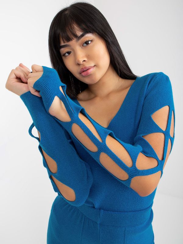 Fashionhunters Dark blue classic sweater with V-neck