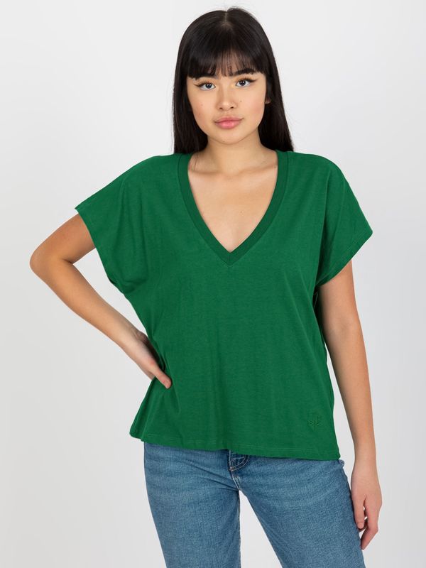 Fashionhunters Dark green women's monochrome cotton T-shirt MAYFLIES