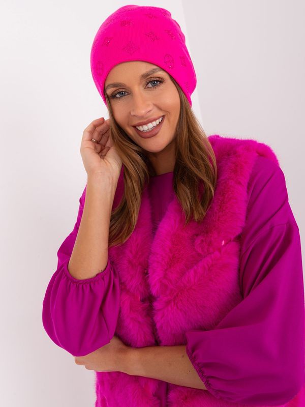 Fashionhunters Dark pink winter hat with appliqués